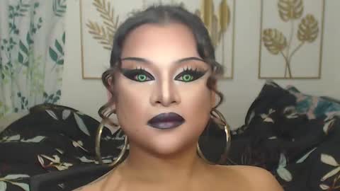 Snapshot of yourtrannyqueenxxx chatting on 13, 10, 2025 Anastacia Grey online show from 13, 10, 2025