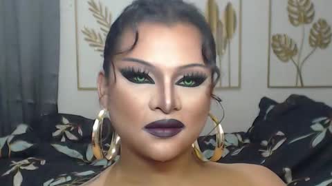 Snapshot of yourtrannyqueenxxx chatting on 15, 1, 2026 Anastacia Grey online show from 15, 1, 2026