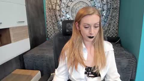 Snapshot of yourvenus00 chatting on 7, 7, 2026 YourVenus00 -Follow my OF online show from 7, 7, 2026