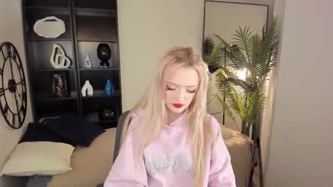 Emily online show from 12, 10, 2025