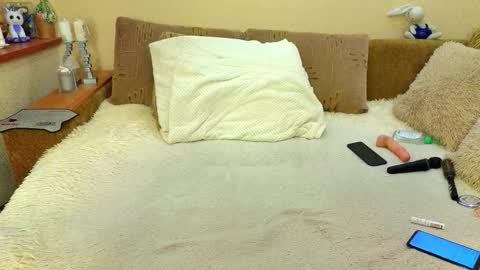 Snapshot of yourxqueen chatting on 7, 3, 2026 YourXQueen online show from 7, 3, 2026