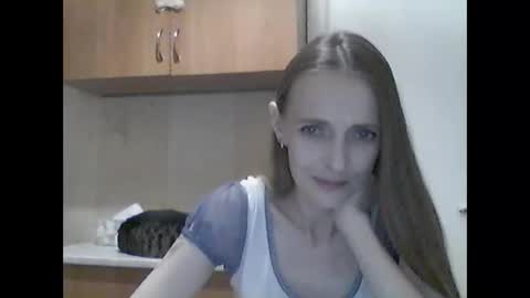Snapshot of youur_light chatting on 8, 5, 2026 Youur light online show from 8, 5, 2026