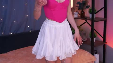 youw4ntthis online show from 18, 4, 2026