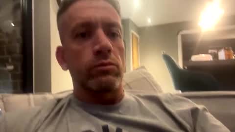 Snapshot of youwantus69 chatting on 28, 10, 2025 You want us 69 online show from 28, 10, 2025