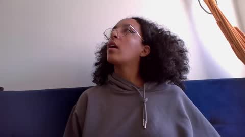 elizabeth  ju   online show from 8, 12, 2024