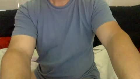 Snapshot of yque2 chatting on 6, 7, 2026 yque online show from 6, 7, 2026