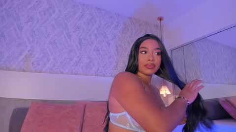 ysabellha online show from 5, 2, 2026