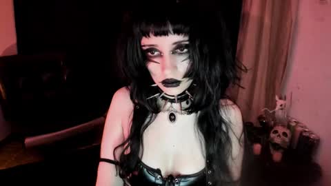 Yue Eclipsa online show from 1, 2, 2026