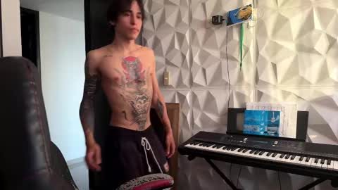 Yuki Kiri online show from 28, 2, 2025