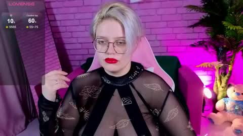 Snapshot of yukiohara chatting on 18, 12, 2025 Yuki online show from 18, 12, 2025