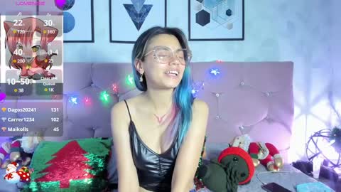 Yukki Kuran online show from 24, 12, 2024