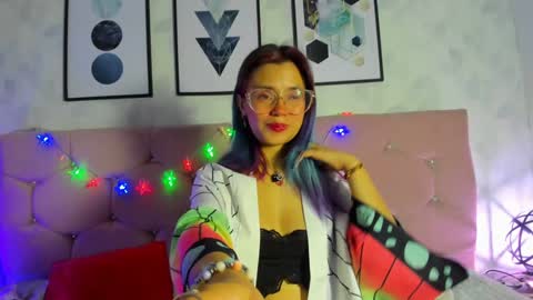 Yukki Kuran online show from 7, 1, 2025