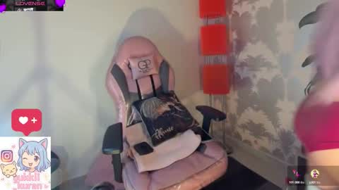 Yukki Kuran online show from 16, 10, 2025