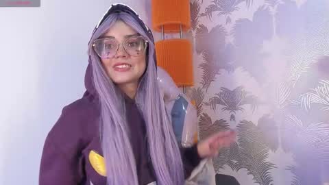 Yukki Kuran online show from 24, 10, 2025