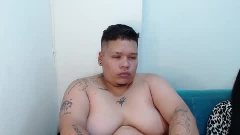 Snapshot of yulandval chatting on 24, 10, 2025 yul and val couple online show from 24, 10, 2025