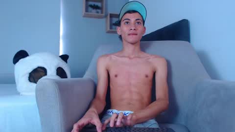 yulian_vasquez online show from 20, 2, 2025