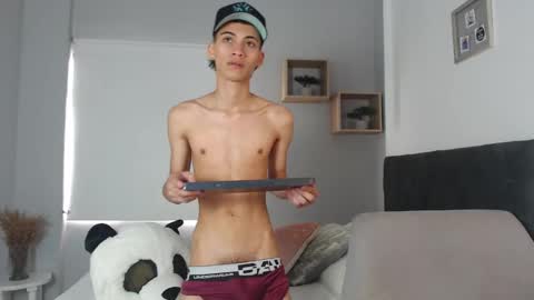 yulian_vasquez online show from 6, 3, 2025