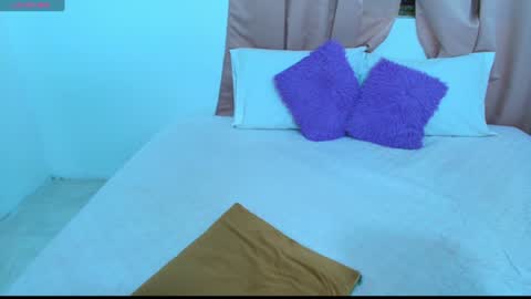 Snapshot of yulina_xue chatting on 15, 1, 2025 Yulina online show from 15, 1, 2025