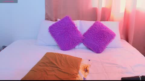 Snapshot of yulina_xue chatting on 3, 2, 2025 Yulina online show from 3, 2, 2025