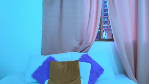Snapshot of yulina_xue chatting on 20, 2, 2025 Yulina online show from 20, 2, 2025