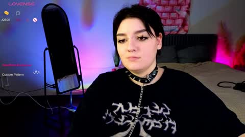 YumemiyaYumi online show from 6, 1, 2025