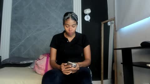 Snapshot of yummyduo chatting on 17, 1, 2025 Yummyduo online show from 17, 1, 2025