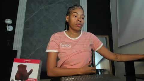 Snapshot of yummyduo chatting on 8, 3, 2025 Yummyduo online show from 8, 3, 2025