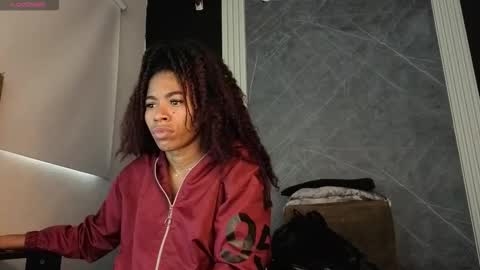 Snapshot of yummyduo chatting on 21, 10, 2025 Yummyduo online show from 21, 10, 2025