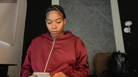 Snapshot of yummyduo chatting on 12, 11, 2025 Yummyduo online show from 12, 11, 2025