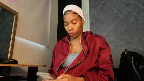 Snapshot of yummyduo chatting on 4, 12, 2025 Yummyduo online show from 4, 12, 2025