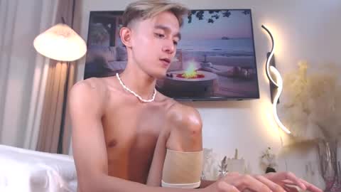 Justine online show from 24, 2, 2025