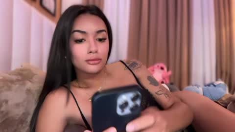 Goddes Renalyn online show from 22, 5, 2026