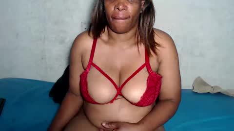 Snapshot of yummytittsxx chatting on 13, 12, 2024 yummytittsxx online show from 13, 12, 2024