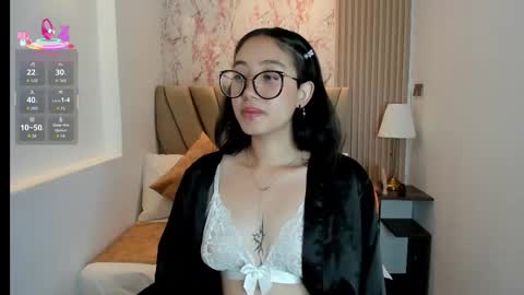 Snapshot of yuna__min chatting on 29, 9, 2025 Yuna  online show from 29, 9, 2025