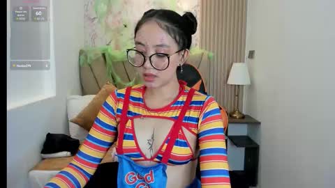 Snapshot of yuna__min chatting on 17, 10, 2025 Yuna  online show from 17, 10, 2025