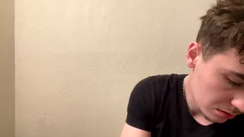 Snapshot of yungstudbev chatting on 2, 1, 2025 yungstudbev online show from 2, 1, 2025