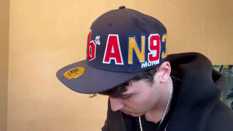 Snapshot of yungstudbev chatting on 14, 1, 2025 yungstudbev online show from 14, 1, 2025