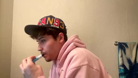 Snapshot of yungstudbev chatting on 4, 2, 2025 yungstudbev online show from 4, 2, 2025