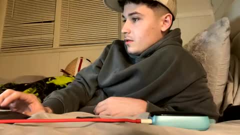 Snapshot of yungstudbev chatting on 19, 2, 2025 yungstudbev online show from 19, 2, 2025