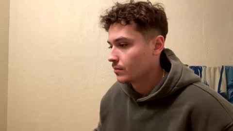 Snapshot of yungstudbev chatting on 24, 2, 2025 yungstudbev online show from 24, 2, 2025