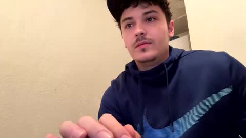 Snapshot of yungstudbev chatting on 8, 10, 2025 yungstudbev online show from 8, 10, 2025