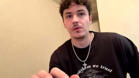 Snapshot of yungstudbev chatting on 10, 10, 2025 yungstudbev online show from 10, 10, 2025