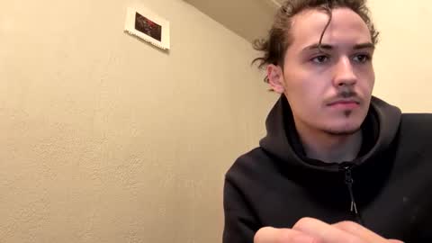 yungstudbev online show from 6, 1, 2026