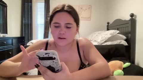 yungtorii online show from 6, 1, 2026