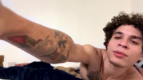 Snapshot of yungxxhung chatting on 15, 1, 2025 yungxxhung online show from 15, 1, 2025