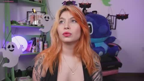 Snapshot of yunorose_ chatting on 2, 11, 2025 yunorose_ online show from 2, 11, 2025