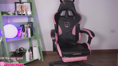 Snapshot of yunorose_ chatting on 14, 11, 2025 yunorose_ online show from 14, 11, 2025