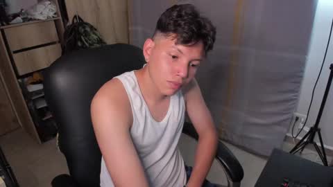 Snapshot of yurii_moody chatting on 25, 2, 2025 yurii_moody online show from 25, 2, 2025