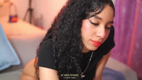 Yuyi Cam online show from 25, 10, 2025