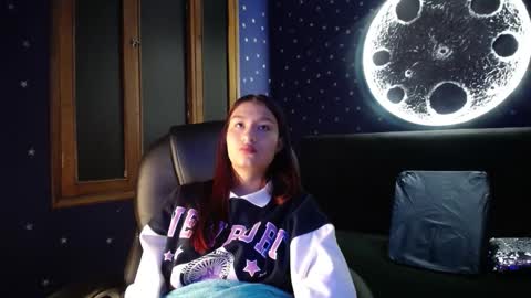 YUYIS online show from 5, 2, 2026